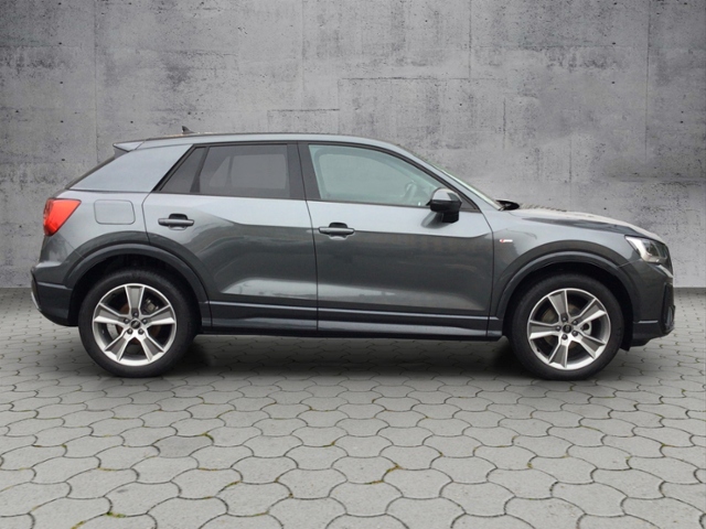 Q2 35 TFSI S-tronic S-LINE/5JG/NAV/AMBIENTE