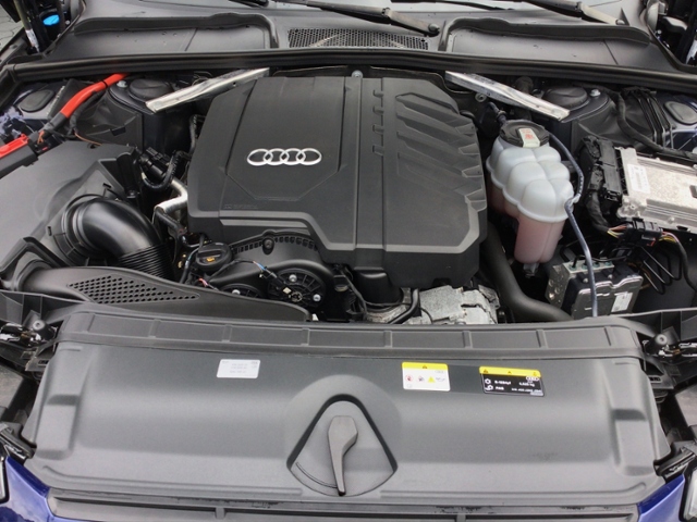 A4 Avant 35 TFSI S-tron S-LINE 5JG/RFK/VORB.AHK