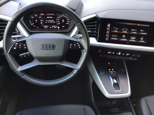 Q4 e-tron 35 55kWh GLANZPAKET/RFK/ACC