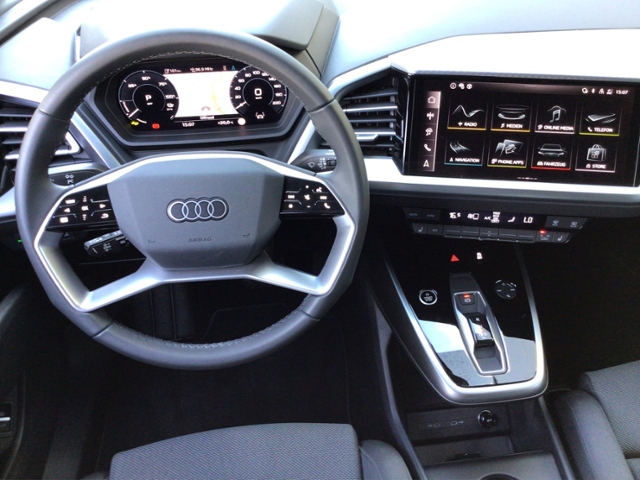 Q4 e-tron 45 quattro 82kWh 5JG/STH/AHK/3-ZONEN