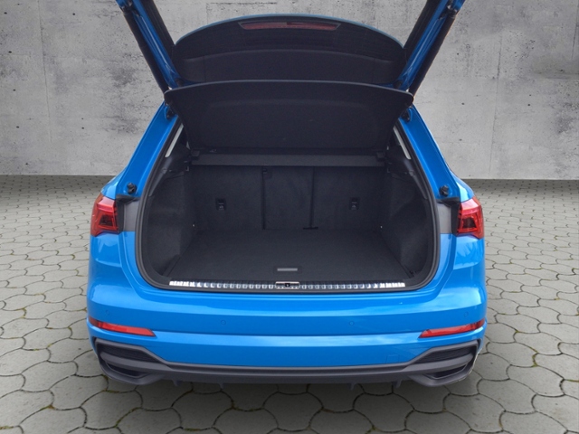 Q3 35 TSI S-tron S-LINE NAV/ACC/KAMERA/SHZ/VC