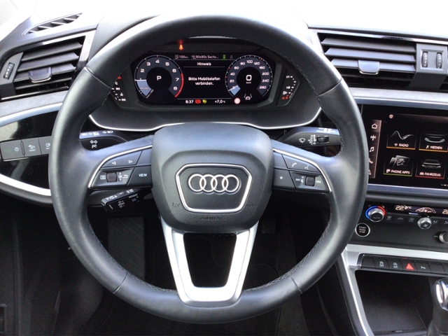 Q3 35 TSI S-tron S-LINE NAV/ACC/KAMERA/SHZ/VC