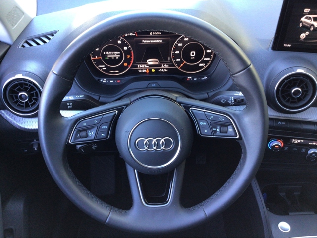 Q2 advanced 35 TFSI 5JG/AHK/VC