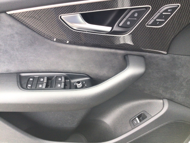 Q7 50 TDI quat. S-LINE COMP.+/STH/AHK/B&O/HDMATR