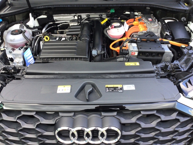 Q3 Sportback 45 TSIe S-tron SHZ/LED/CARPLAY/OPTI