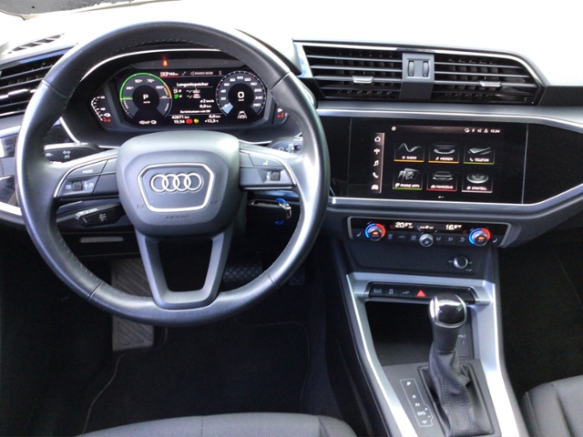 Q3 Sportback 45 TSIe S-tron SHZ/LED/CARPLAY/OPTI