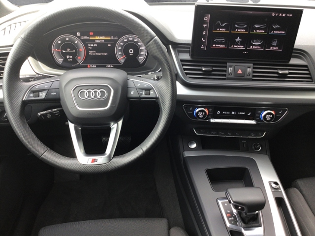 Q5 40 TDI qua S-tron S-LINE LHZ/MATRIX