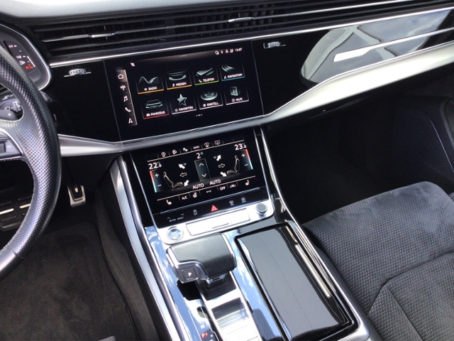 Q7 50TDI qua S-tron S-LINE MATRIX/HUD/PARKEN