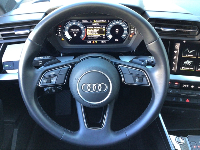 A3 Sportback 30 TFSI S-tronic AHK/LED/SHZ/GRA/PD
