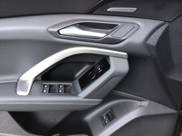 Q5 2.0 TFSI eHybrid quat. S-tron S-LINE STH/B&O