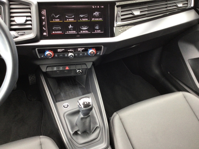 A1 Sportback advanced 25 TFSI LED/SHZ/PHONEBOX/V