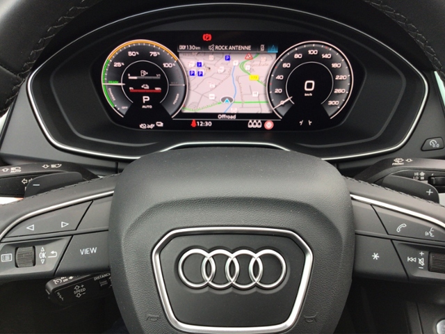 Q5 50 TFSIe quat. S-tronic 5JG/MATRIX/ACC