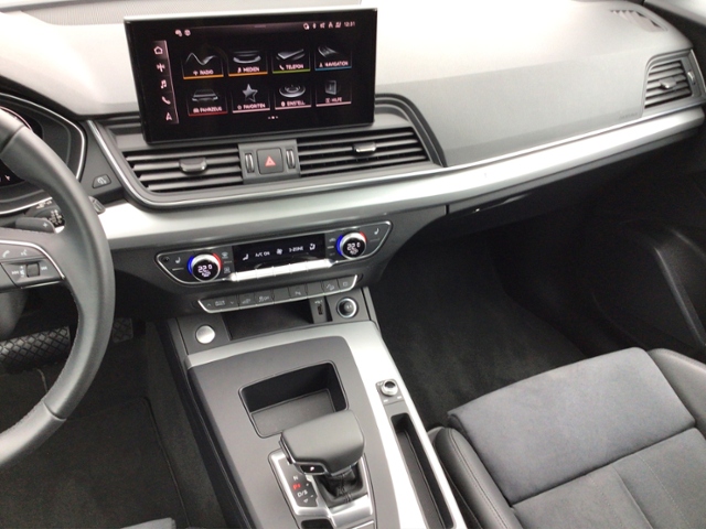 Q5 50 TFSIe quat. S-tronic 5JG/MATRIX/ACC