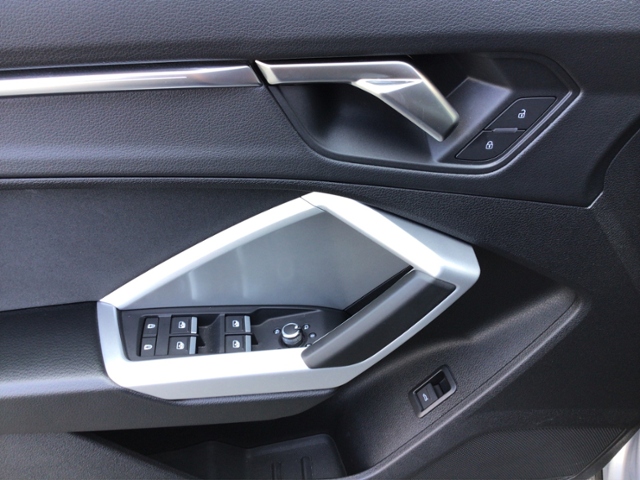 Q3 35 TFSI MATRIX/KAMERA/NAVI/ASSISTENZ