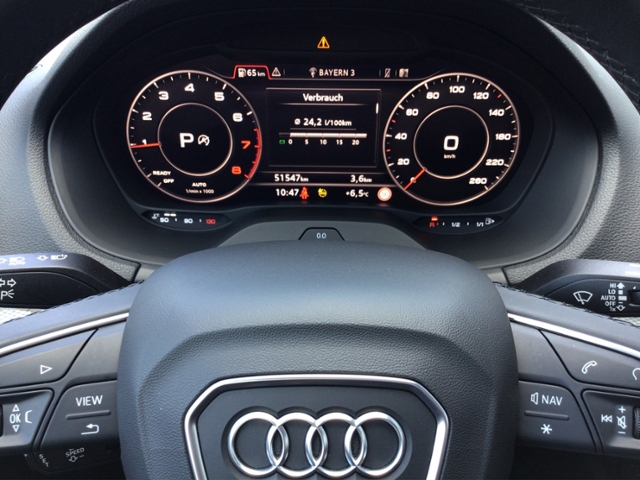 Q2 35 TFSI S-tron S-LINE EL.HECKKL./LEDER