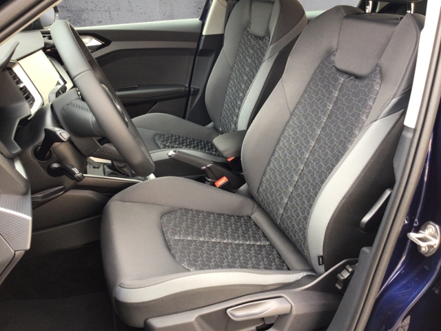 A1 Sportback 25 TFSI advanced S-tron 5JG/LED/SHZ