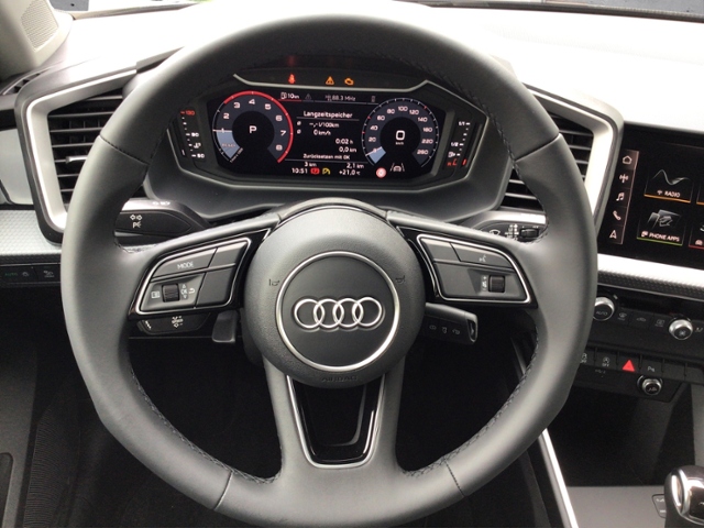 A1 Sportback 25 TFSI advanced S-tron 5JG/LED/SHZ