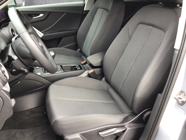Q2 advanced 30 TFSI 5JG/AHK/RFK/PARKEN/EL.HECKKL
