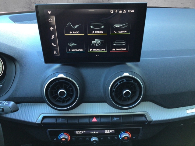 Q2 30 TFSI S-LINE AHK/EL.HECKKL./5JG/LED