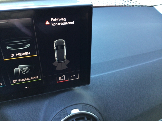 Q2 30 TFSI S-LINE AHK/EL.HECKKL./5JG/LED