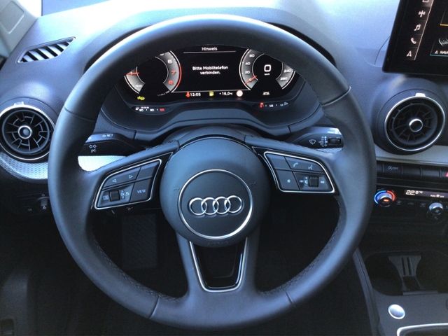 Q2 30 TFSI S-LINE AHK/EL.HECKKL./5JG/LED