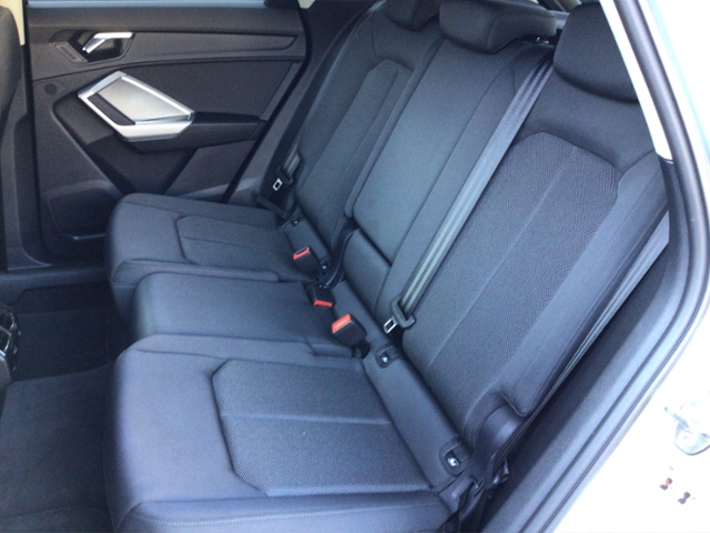Q3 advanced 35 TFSI S-tronic AHK/ACC/SHZ/PDC+