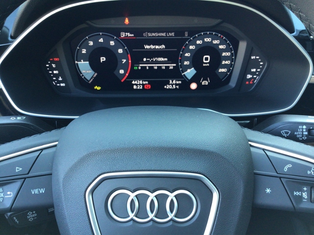 Q3 advanced 35 TFSI S-tronic AHK/ACC/SHZ/PDC+