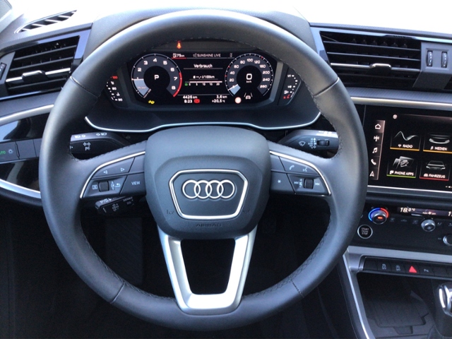 Q3 advanced 35 TFSI S-tronic AHK/ACC/SHZ/PDC+