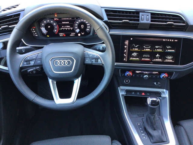 Q3 advanced 35 TFSI S-tronic AHK/ACC/SHZ/PDC+