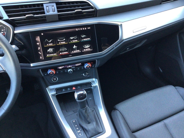 Q3 advanced 35 TFSI S-tronic AHK/ACC/SHZ/PDC+