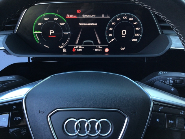 Q8 e-tron 55 quat. S-LINE HUD/MATRIX/STH/ACC