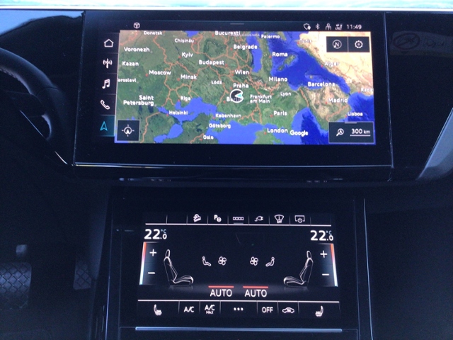 Q8 e-tron 55 quat. S-LINE HUD/MATRIX/STH/ACC