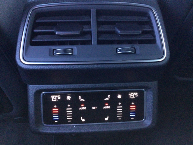 Q8 e-tron 55 quat. S-LINE HUD/MATRIX/STH/ACC