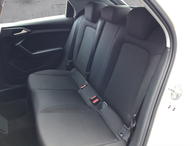A1 Sportback 35 TFSI S-tronic SHZ/PDC/2-ZONEN