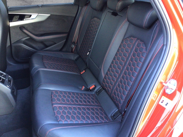 RS4 Avant 2.9 TFSI quat. MATRIX/DRC/B&O/HUD/LEDE