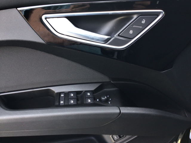 Q4 Sportback e-tron 35 55kWh STH/VIRTUAL/MMI+