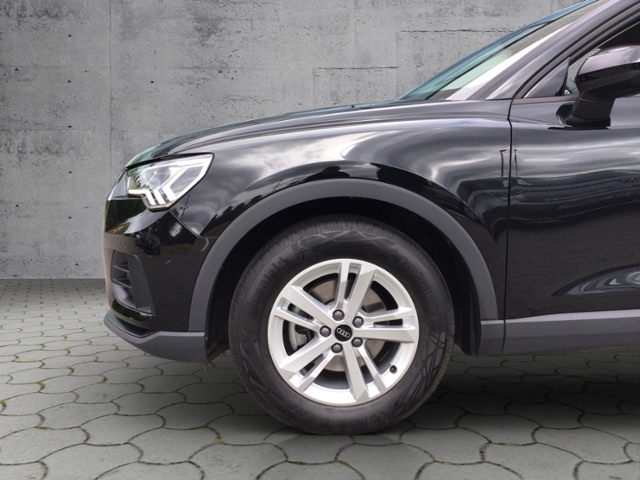 Q3 35 TFSI S-tronic LED/NAV/ACC/SHZ/RFK