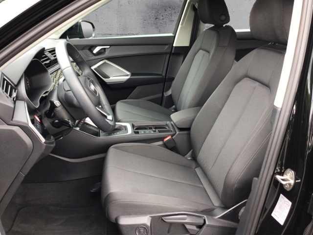 Q3 35 TFSI S-tronic LED/NAV/ACC/SHZ/RFK