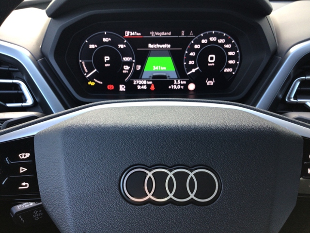 Q4 e-tron 45 82kWh STH/WP/MATRIX/HUD