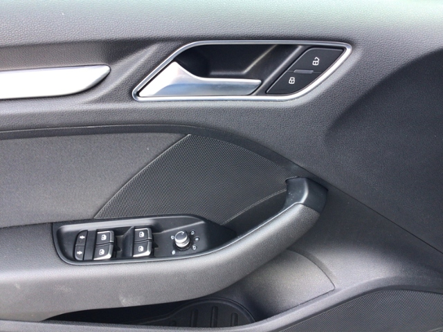 A3 Sportback sport 1.5 TFSI S-tron NAV/GRA/PDC/S