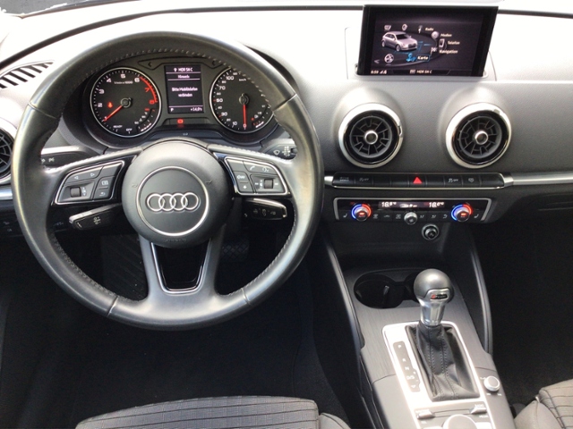 A3 Sportback sport 1.5 TFSI S-tron NAV/GRA/PDC/S