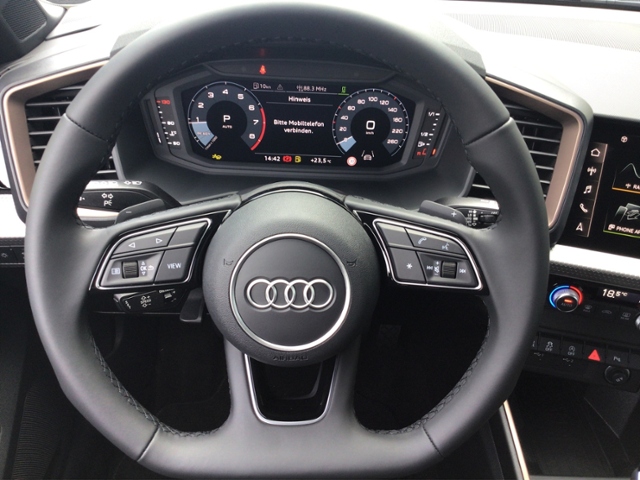 A1 Sportback 40 TFSI S-tronic S-LINE/SONOS/LED
