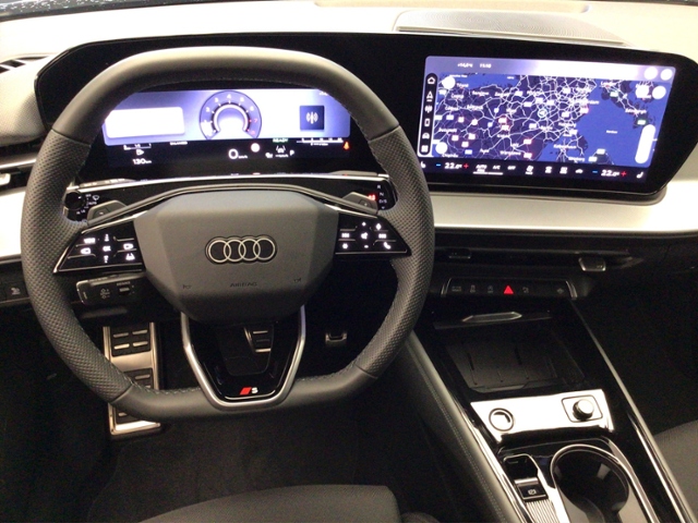 Q3 1.5 TFSI S-tronic S-LINE/LED+/ACC/SHZ