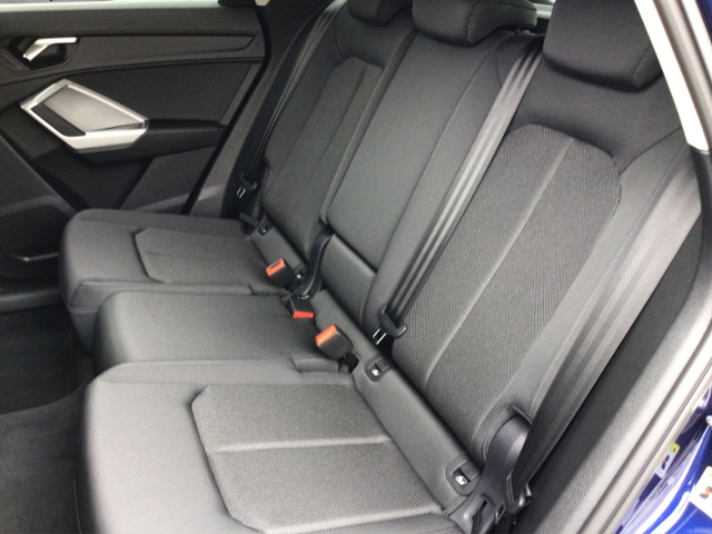 Q3 advanced 35 TFSI S-tronic AHK/ACC/NAV