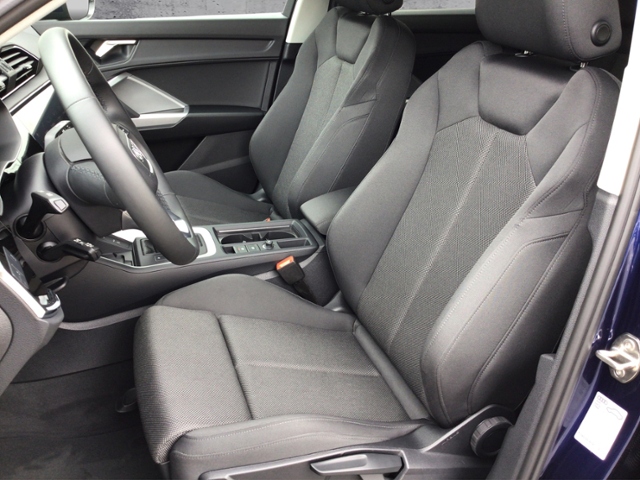 Q3 advanced 35 TFSI S-tronic AHK/ACC/NAV