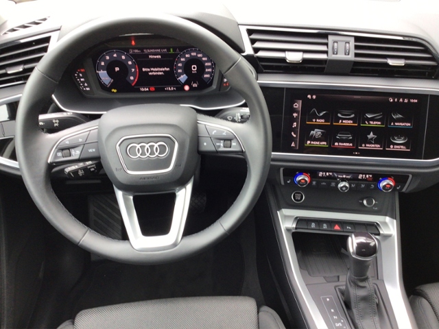 Q3 advanced 35 TFSI S-tronic AHK/ACC/NAV
