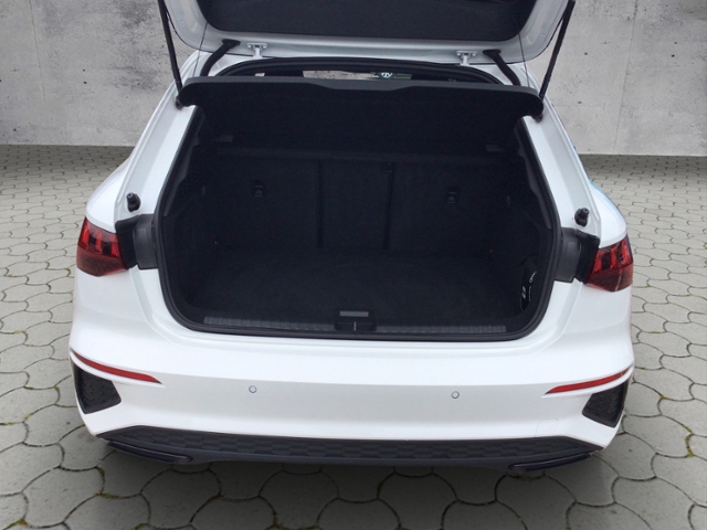 A3 Sportback 35 TFSI S-tronic S-LINE PANO/RFK