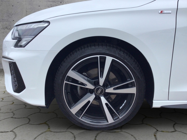 A3 Sportback 35 TFSI S-tronic S-LINE PANO/RFK