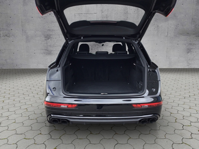 SQ5 3.0 TDI quatt. STH/MATRIX/AHK/RFK