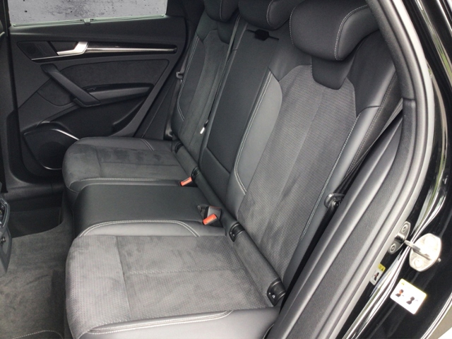 SQ5 3.0 TDI quatt. STH/MATRIX/AHK/RFK